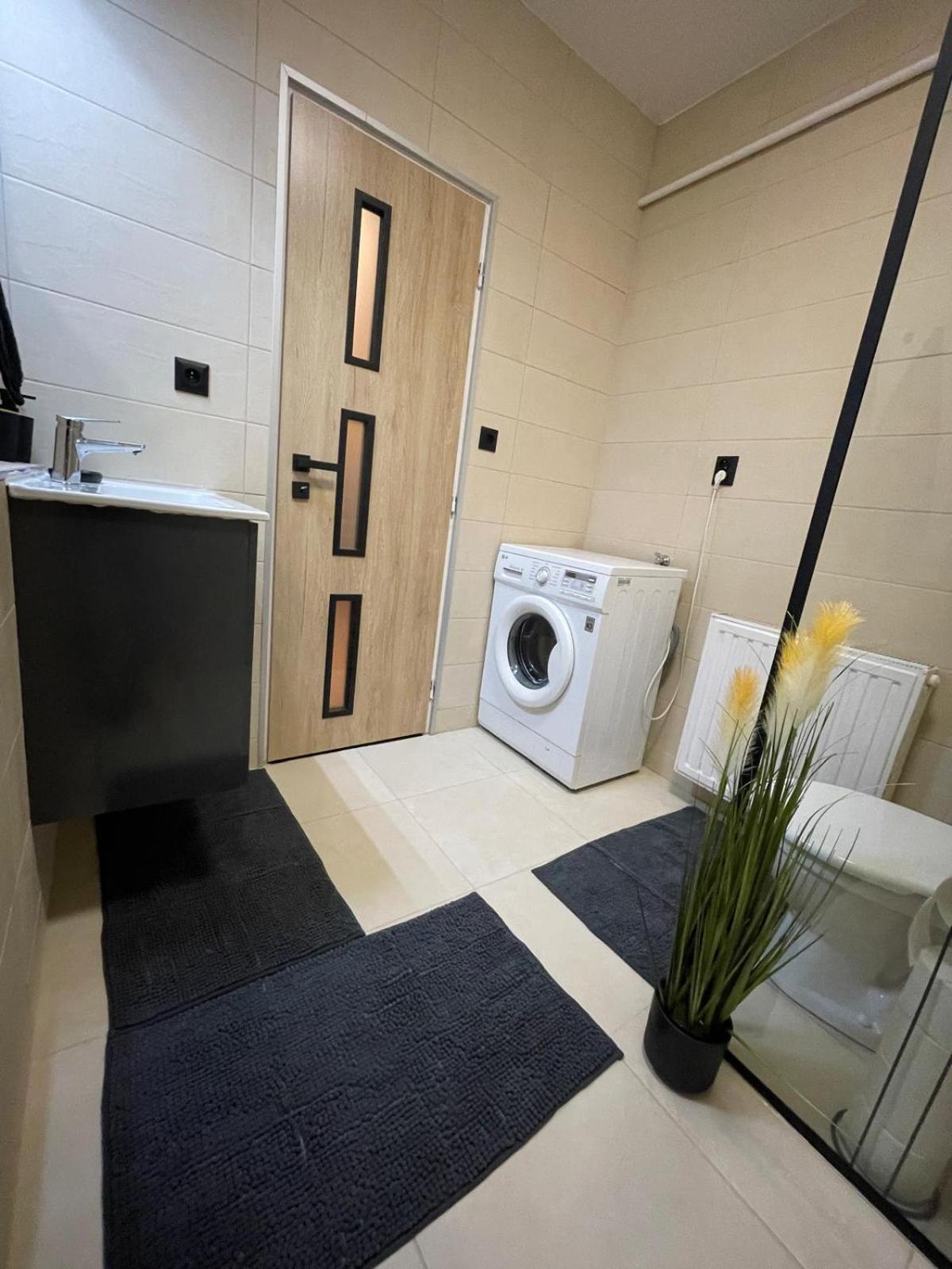 Dobrovskeho Apartment